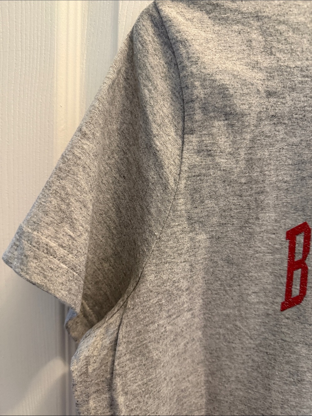 Women’s Gray NFL for her short sleeved Tampa Bay Buccaneers T shirt - Picture 4 of 7